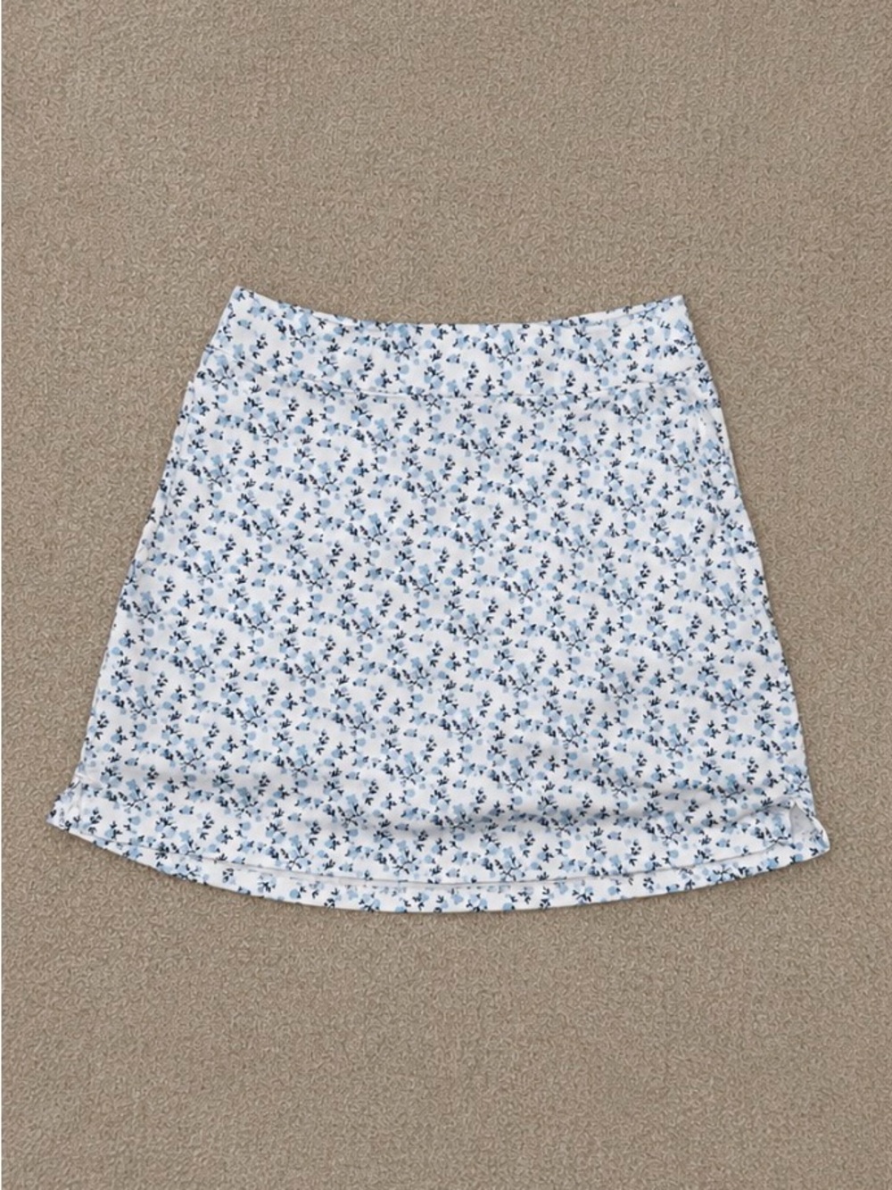 Women’s White Floral Skirt with Blue Print 14”